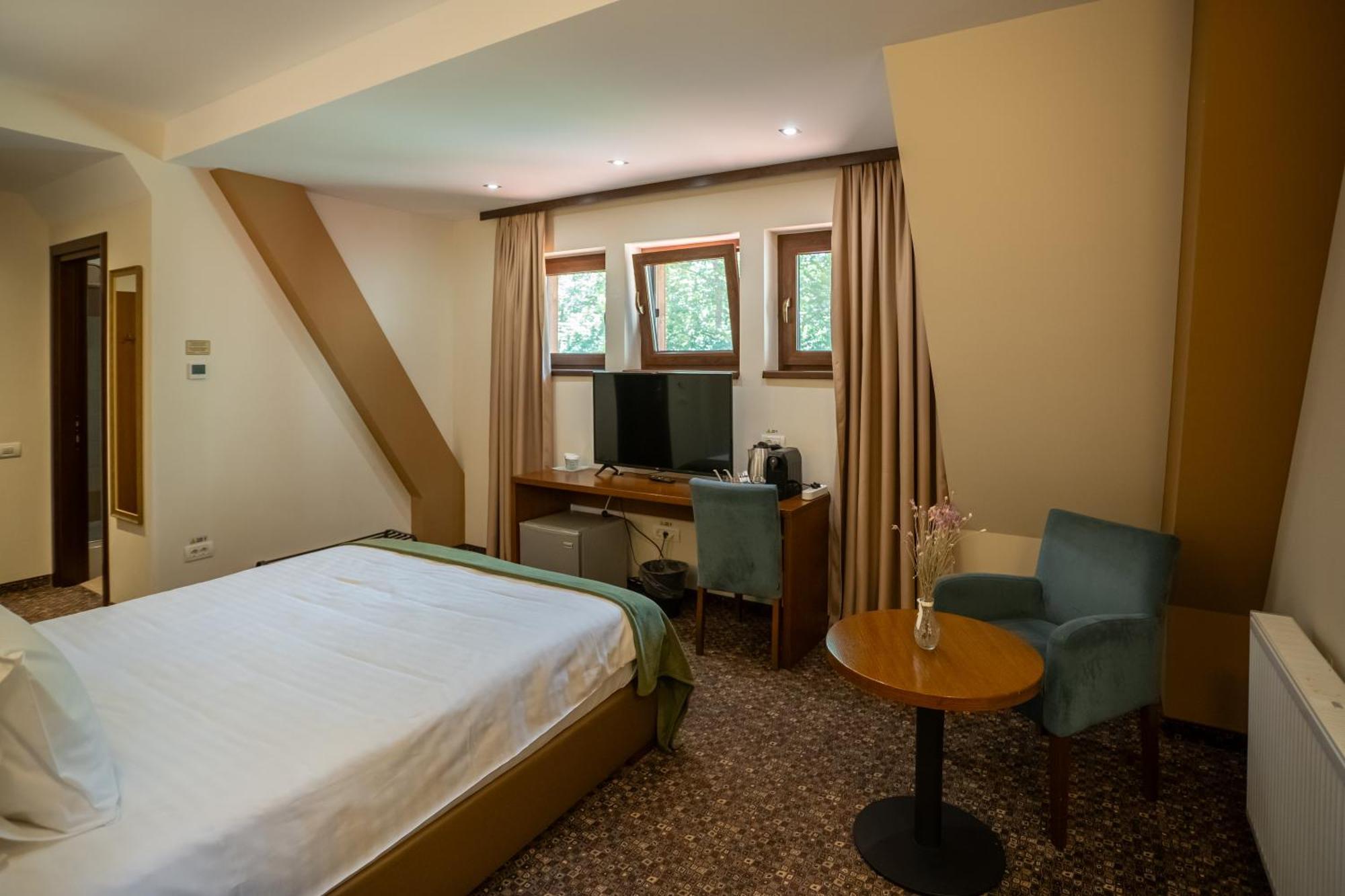 Opus Villa Синая Экстерьер фото A room at the hotel